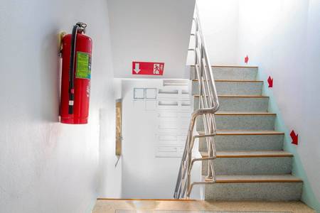 Испытание пожарных лестниц и ограждений